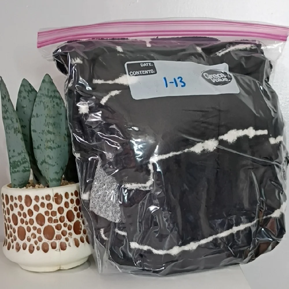 Como Vintage Black and White Fuzzy Sweater Women’s XL Cozy Soft Pullover - Picture 9 of 9